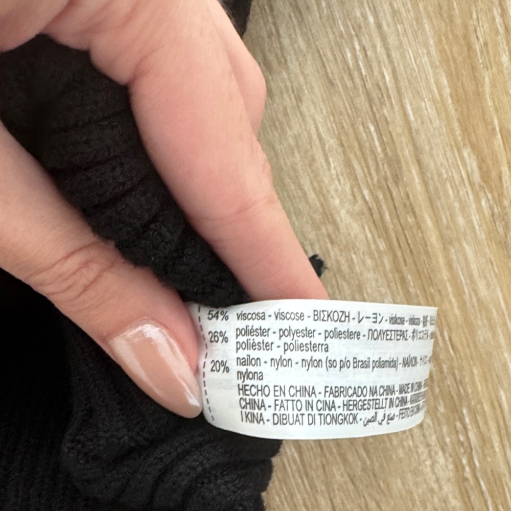 Zara Ribbed Sweater - Picture 3 of 3